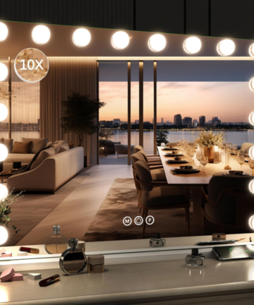 Large Hollywood Make-up Mirror 18 Bulb Lighting w/USB Charging 80*62cm