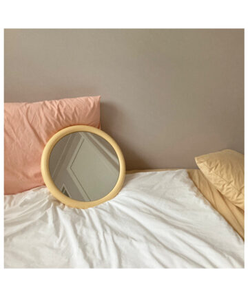 Nordic Style Round Makeup Mirror Vintage Natural Wood Frame Desktop Dressing Make Up Mirror Table Room Decoration Photo Props